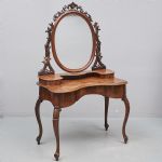 1312 8376 DRESSING TABLE